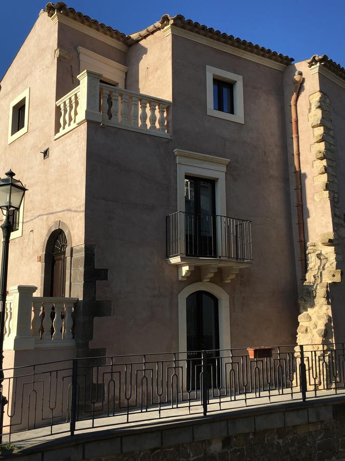 B&B Santapau Charme Living Licodia Eubea Buitenkant foto