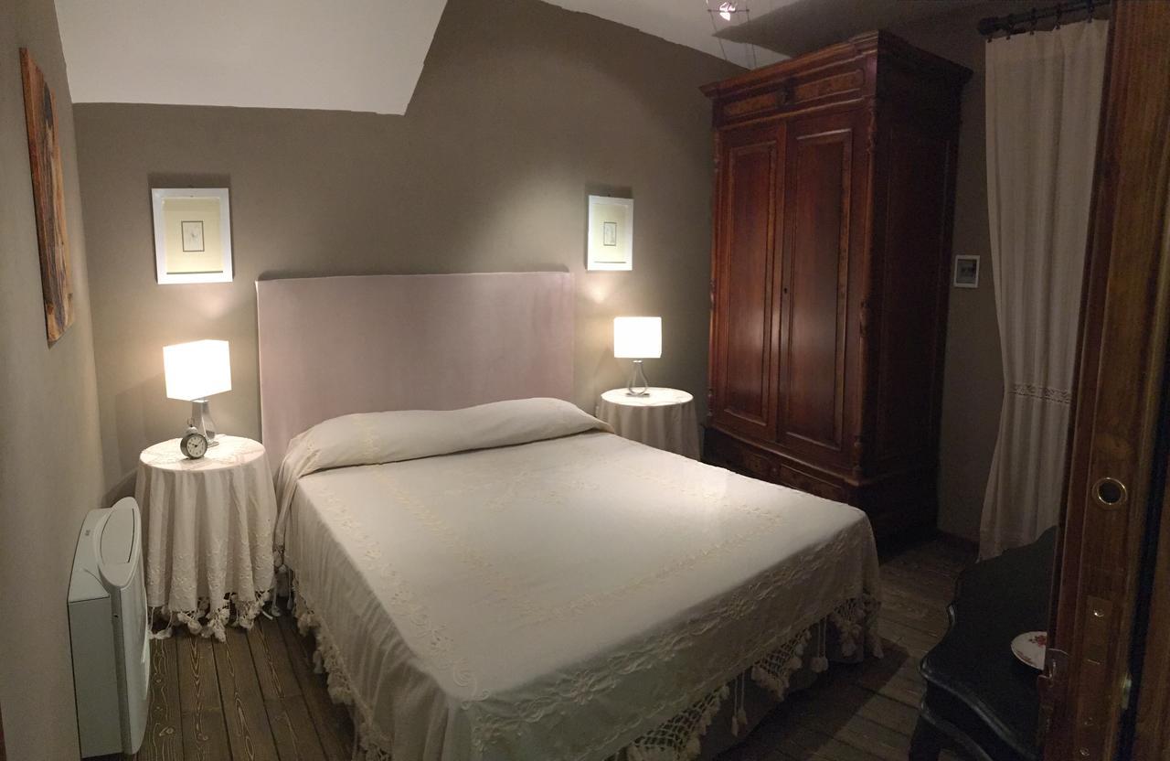 B&B Santapau Charme Living Licodia Eubea Buitenkant foto